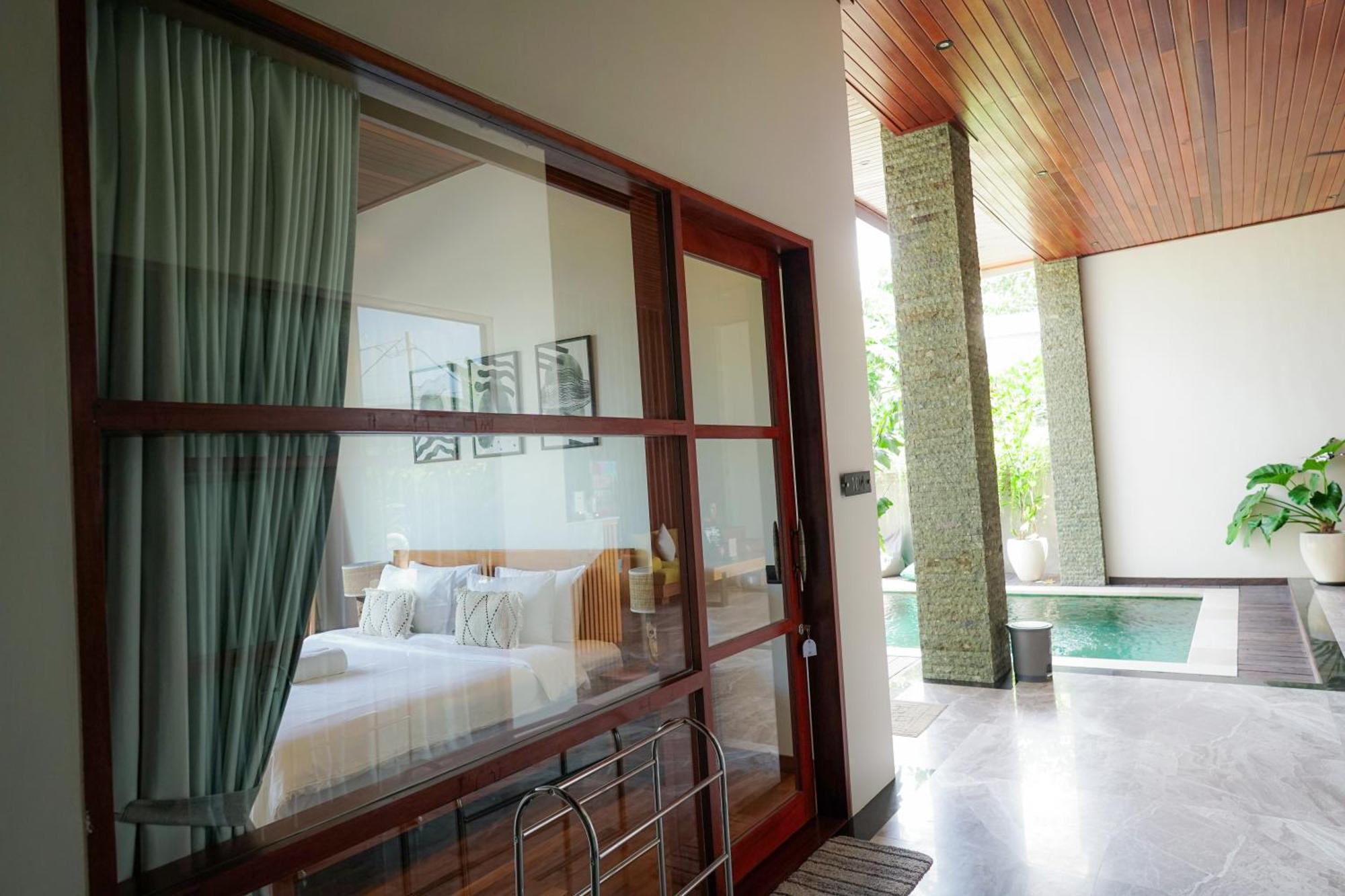 Tropical Beach House Bali Seminyak  Exterior photo