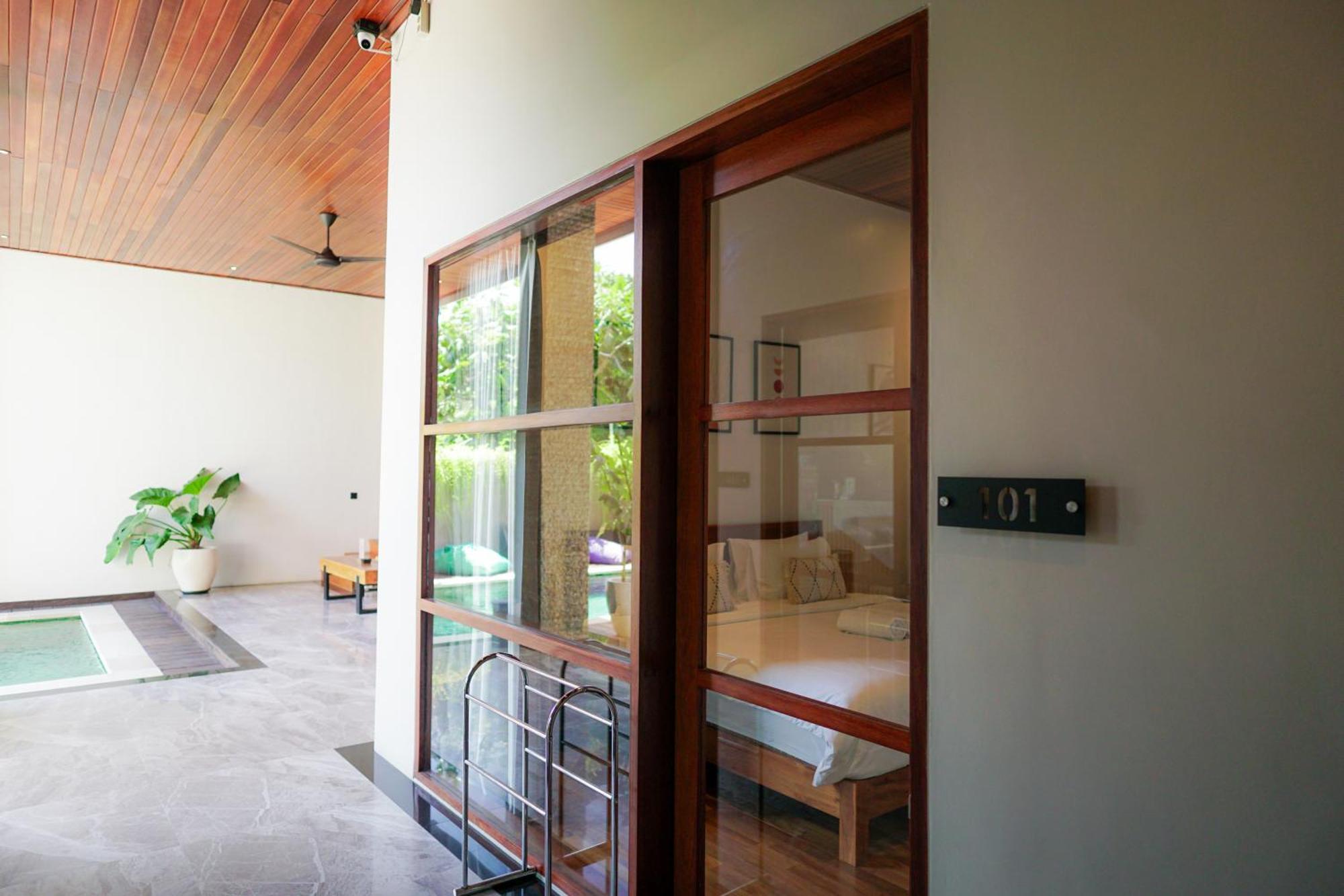 Tropical Beach House Bali Seminyak  Exterior photo