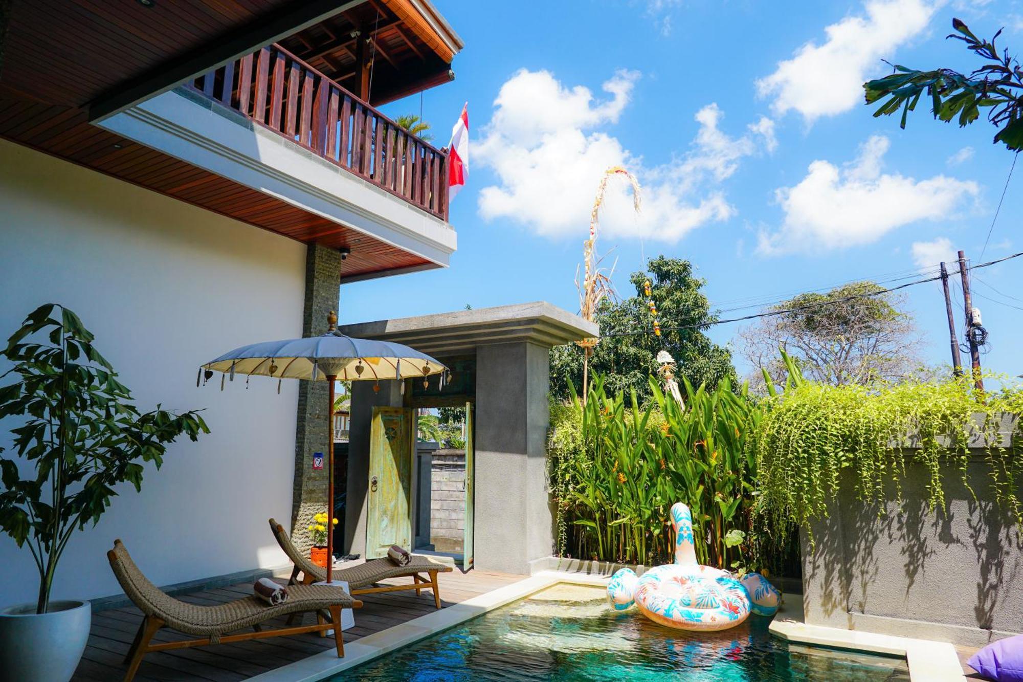 Tropical Beach House Bali Seminyak  Exterior photo