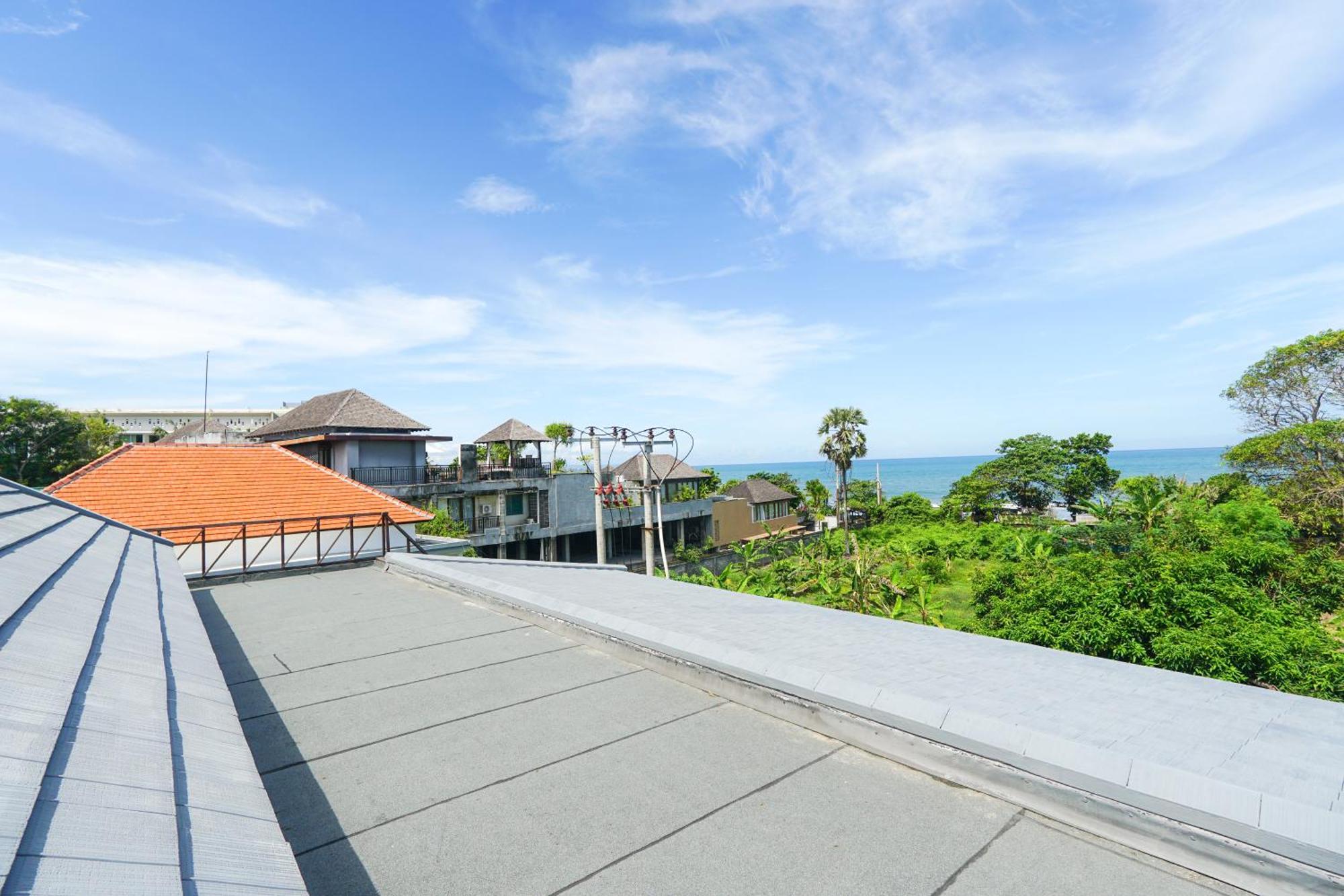 Tropical Beach House Bali Seminyak  Exterior photo