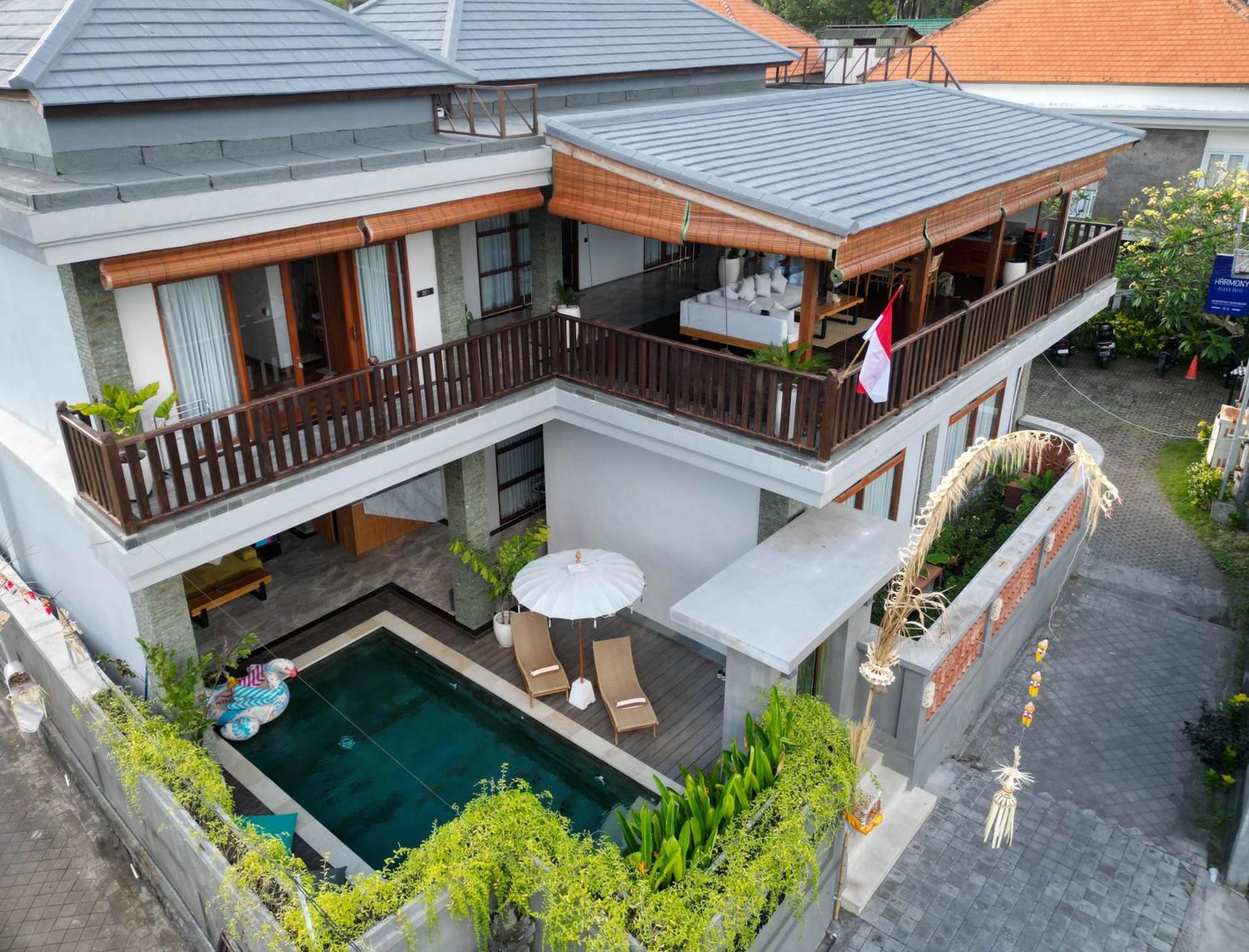 Tropical Beach House Bali Seminyak  Exterior photo