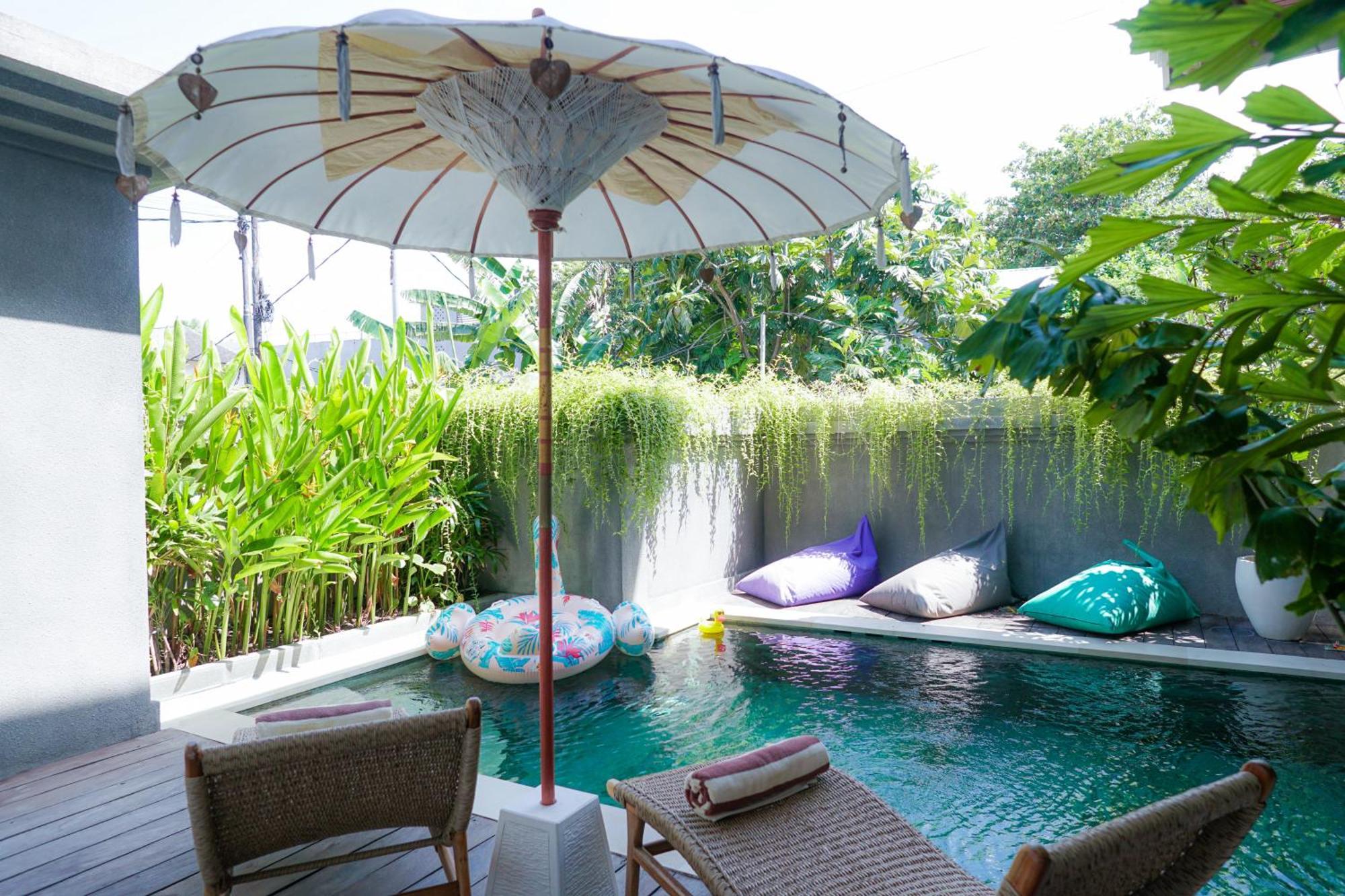 Tropical Beach House Bali Seminyak  Exterior photo