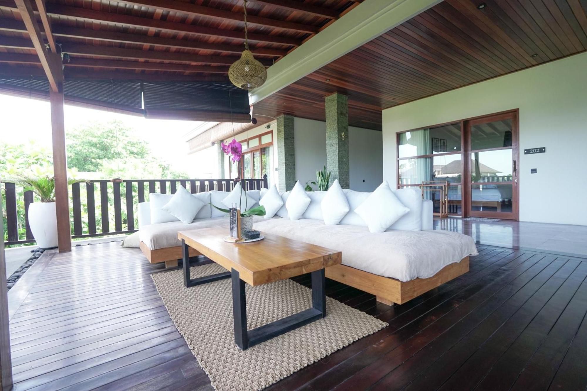 Tropical Beach House Bali Seminyak  Exterior photo